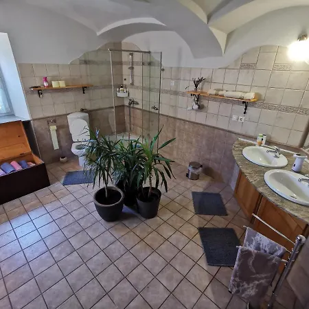 Charming With Patio And Garden *